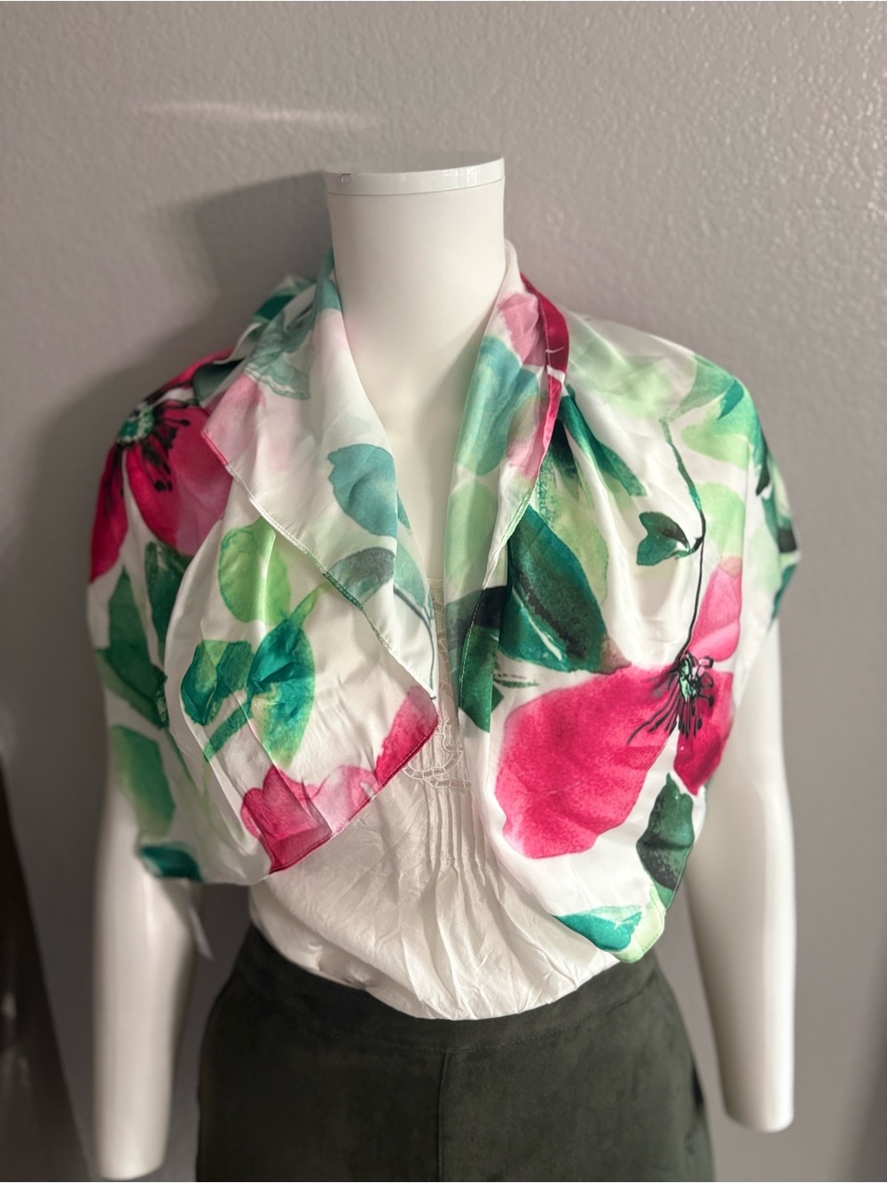 Floral Pink & Green Silk-Feel Neck Scarf - Picture 3 of 4